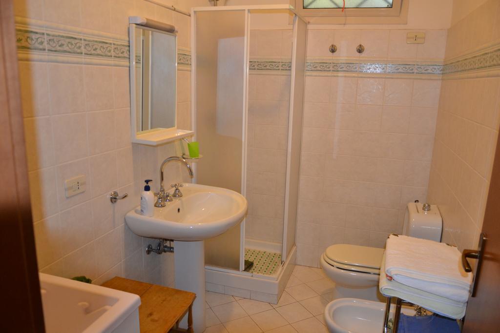 Low Cost La Meridiana Hotel Дзаферана Етнеа Стая снимка